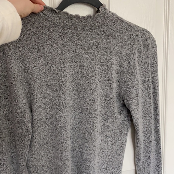 Light Academia Turtleneck - Picture 4 of 9